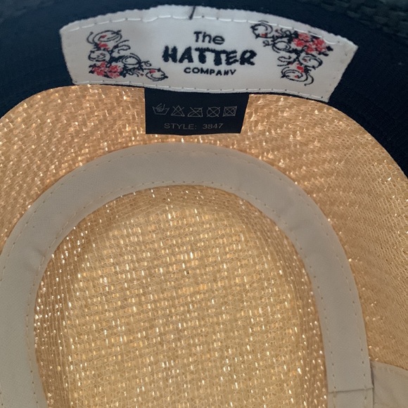 EUC Straw Fedora - Picture 3 of 4